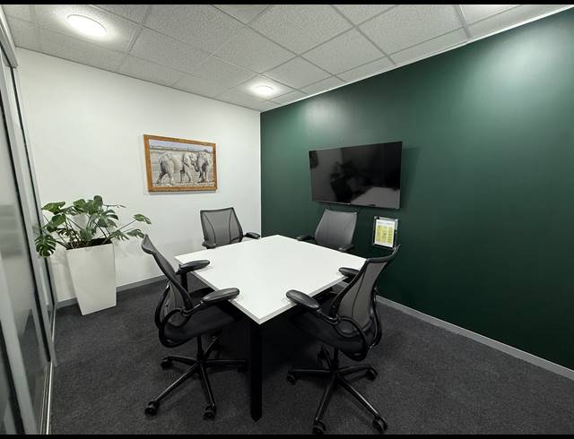 18M² SERVICED OFFICE TO LET IN AUCKLAND PARK